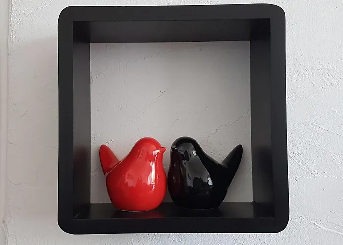 Studio-cabine Simple Et Fonctionnel A *